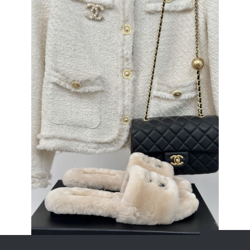 Ch*el slippers